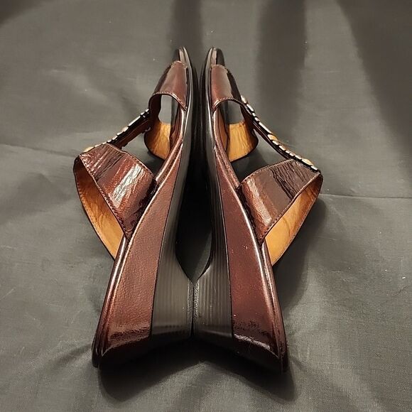 SOFFT ANITA WOMEN'S ROUND OPEN TOE SLIP-ON  WEDGE SANDAL - Picture 12 of 16